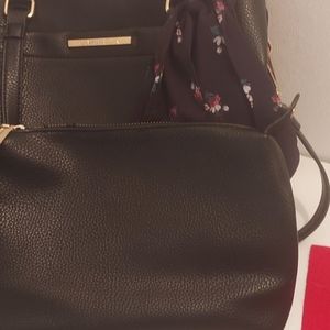 Steve Madden 3 Pc Black BNellie Large Tote, Accessory Bag & Wristlet + Scarf